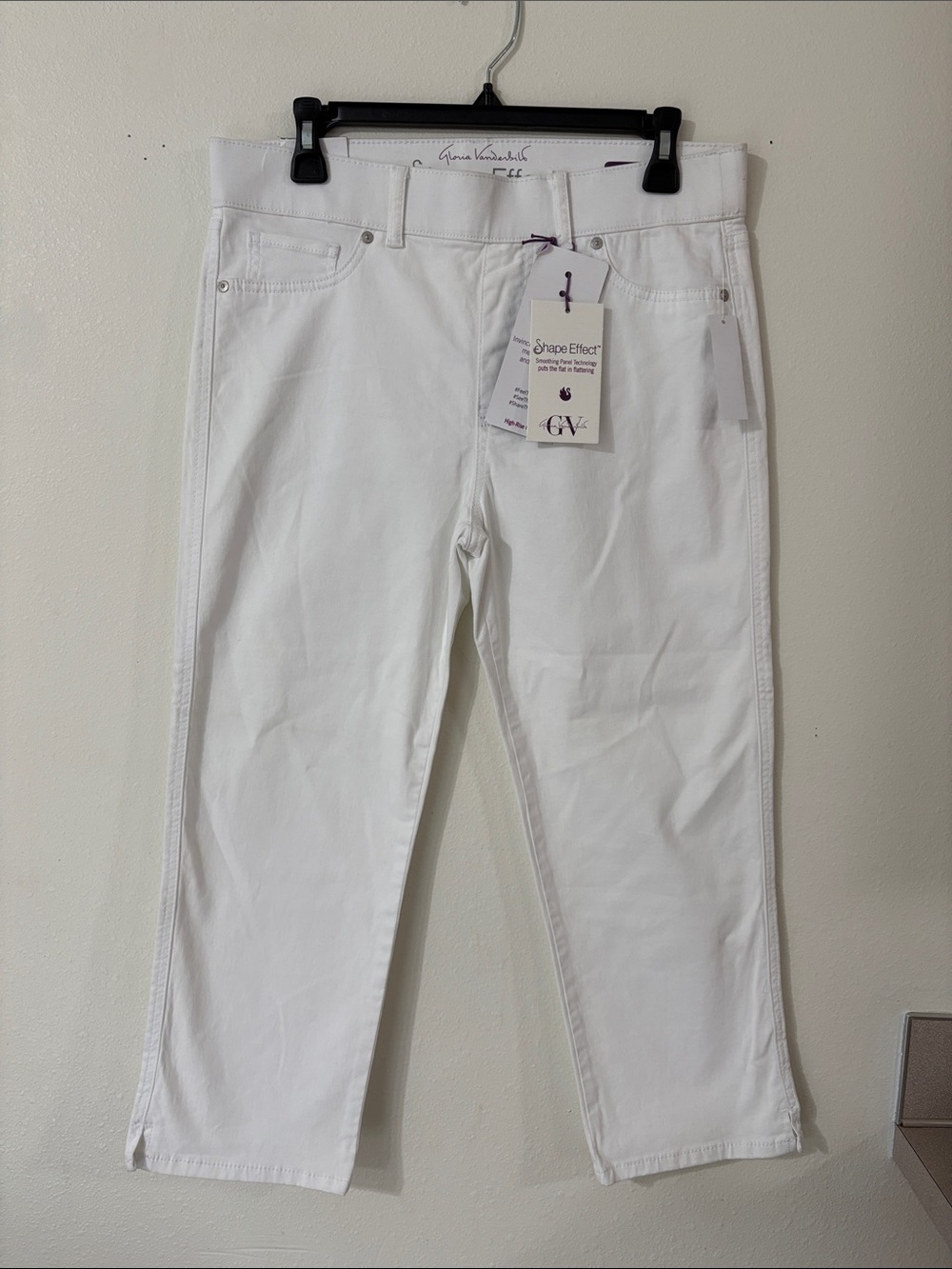 NWT Gloria Vanderbilt White High Rise Capri Shape Effect Pants Size 8